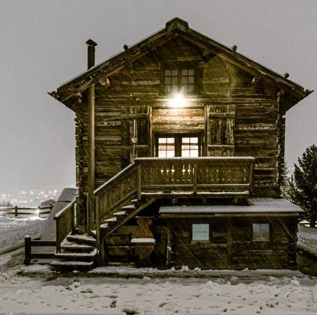 Piccola Baita, ed è subito montagna Piccola Baita, ed è subito montagna
